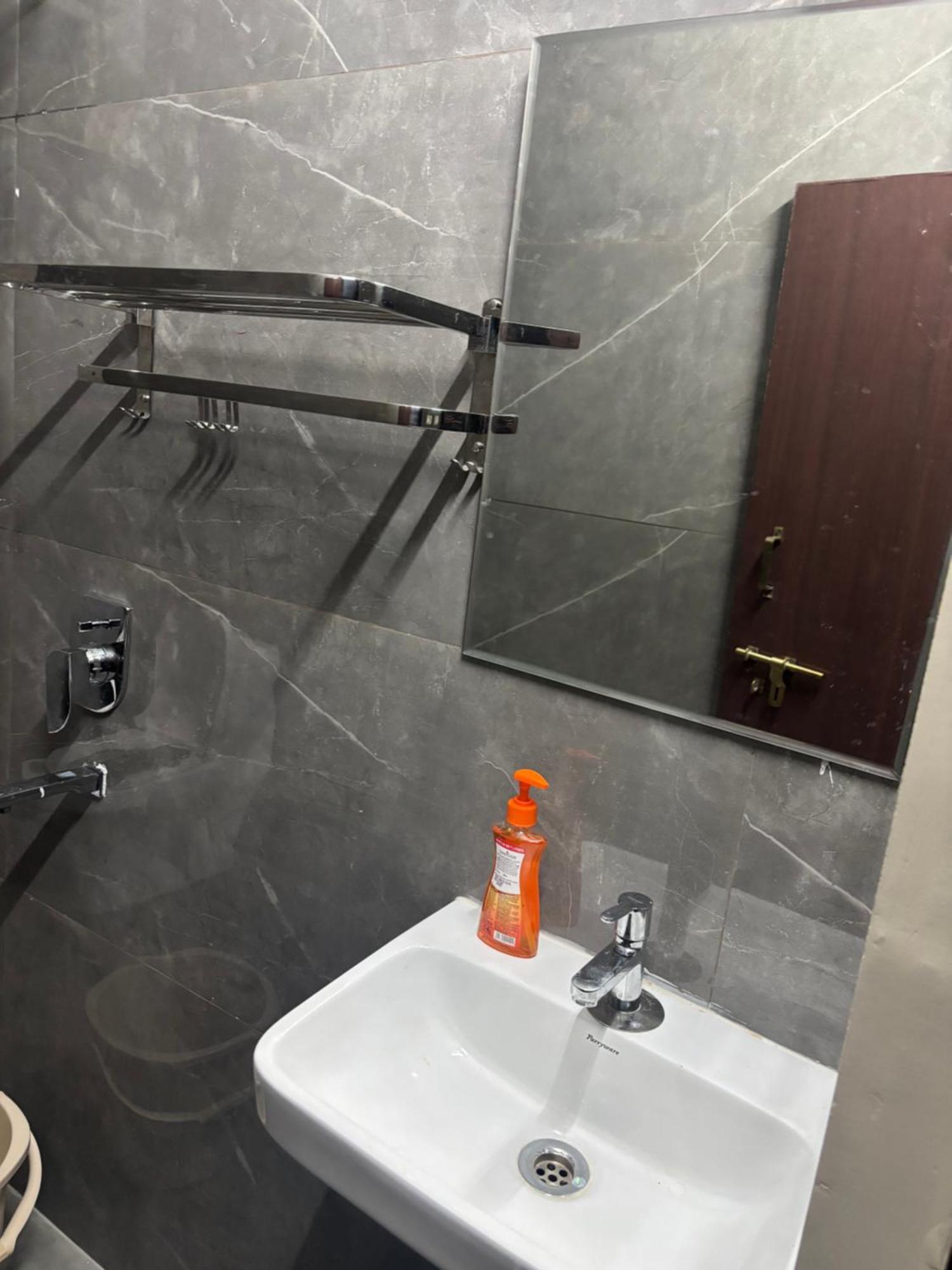 Nest Inn Homestay Tirupati Esterno foto